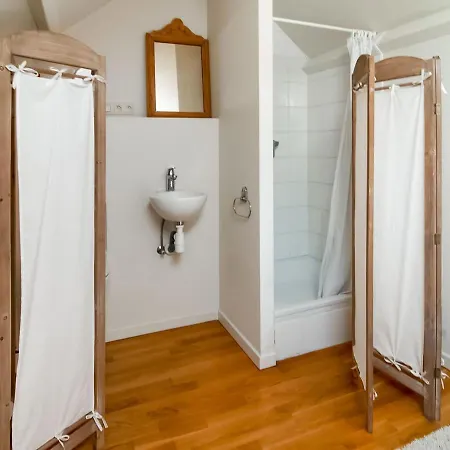 Enticing In Near Forest Holiday home
