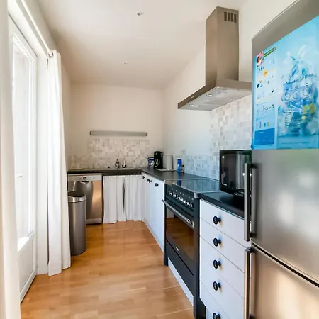 펜션 In For 9 Person Treignes